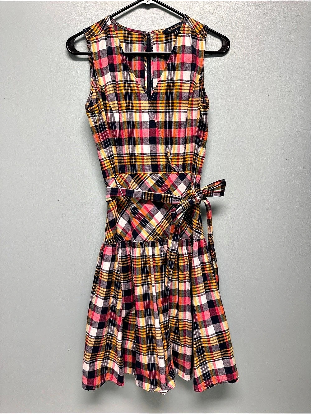 Brooks Brothers Linen Blend Plaid Pleated, Belted Sleeveless Dress Size 6